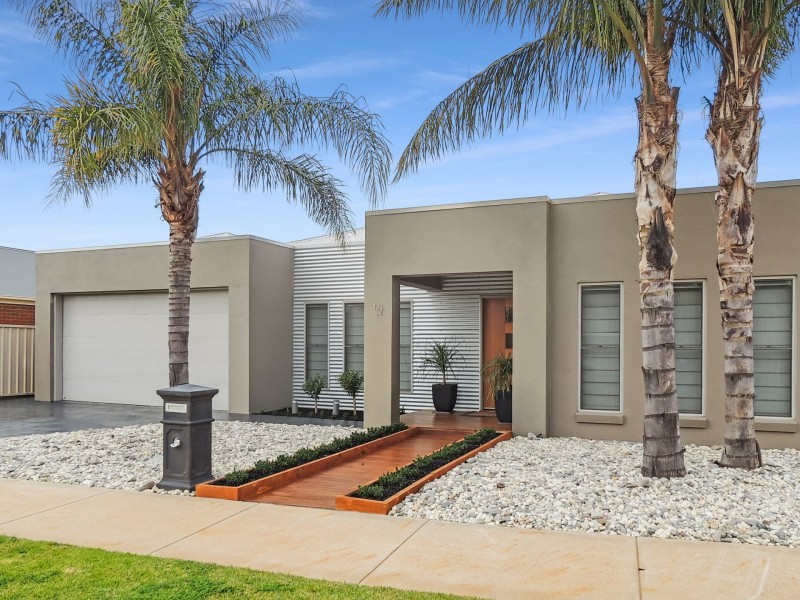 12 Sugarwood Avenue, Swan Hill VIC 3585