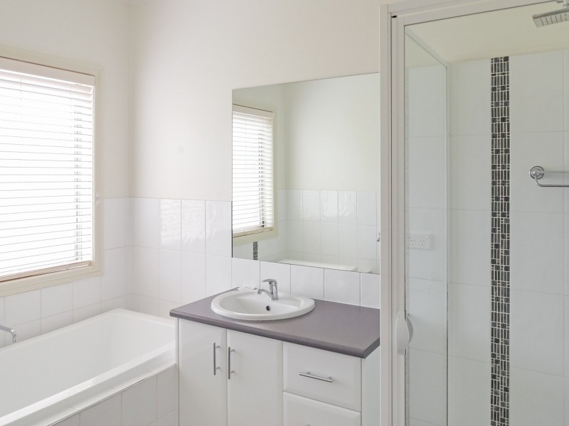 12 Sugarwood Avenue, Swan Hill VIC 3585