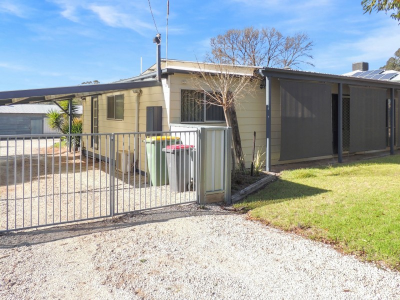 122 Stradbroke Avenue, Nyah VIC 3594