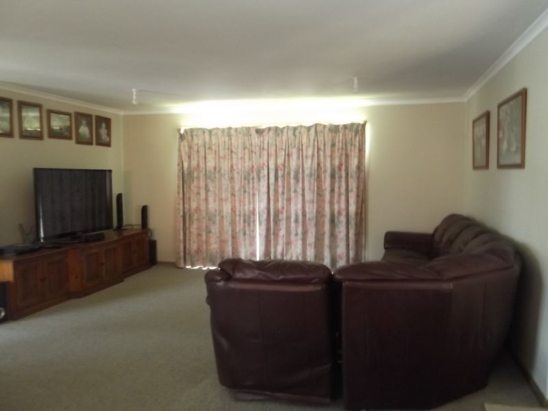 11 Dallas Street, Lake Boga VIC 3584