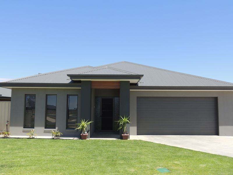 25 Boobialla Drive, Swan Hill VIC 3585