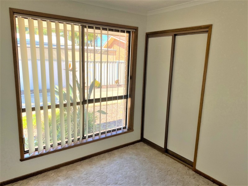 2/12 Poole Boulevard, Swan Hill VIC 3585