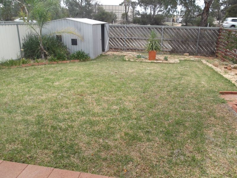 10 Currawong Drive, Murray Downs VIC 3585