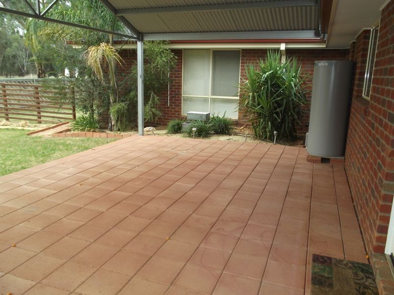10 Currawong Drive, Murray Downs VIC 3585
