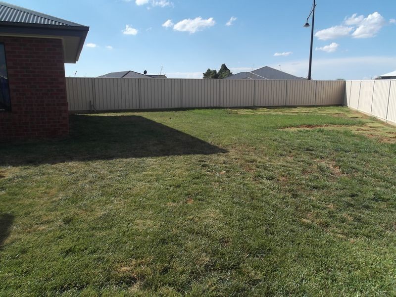 22 Boobialla Drive, Swan Hill VIC 3585