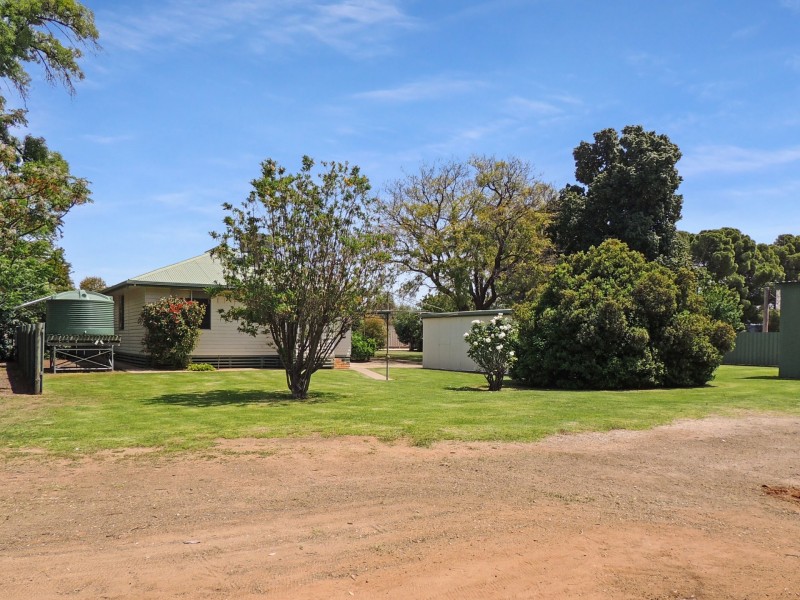 349 Murray Valley Highway, Lake Boga VIC 3584
