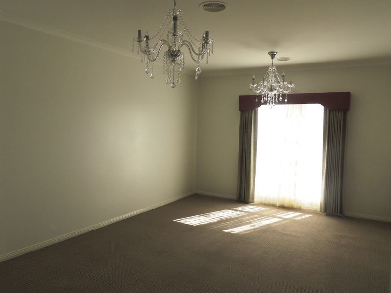 149 Stradbroke Avenue, Swan Hill VIC 3585