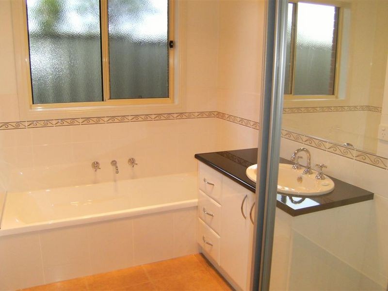 149 Stradbroke Avenue, Swan Hill VIC 3585