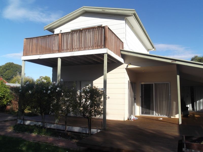 12 Donnington Street, Swan Hill VIC 3585