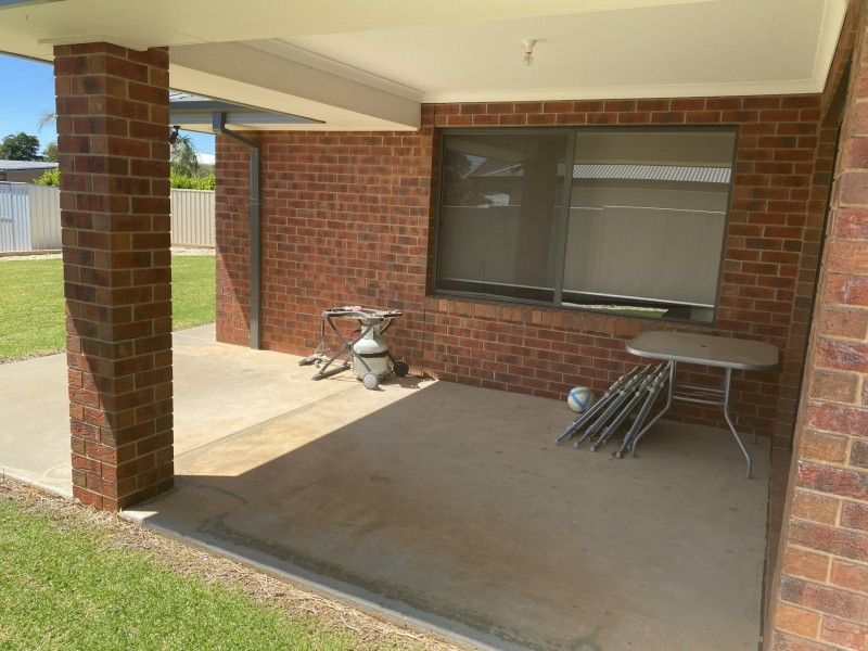 6 Sugarwood Avenue, Swan Hill VIC 3585