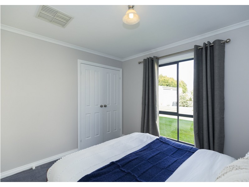 14 Cutri Drive, Swan Hill VIC 3585