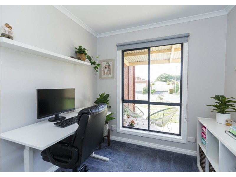 14 Cutri Drive, Swan Hill VIC 3585