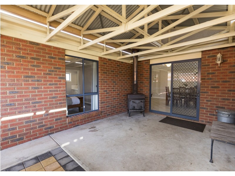 14 Cutri Drive, Swan Hill VIC 3585