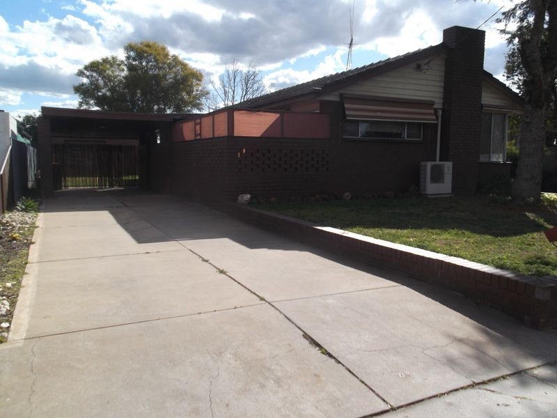 24 Holloway Grove, Swan Hill VIC 3585