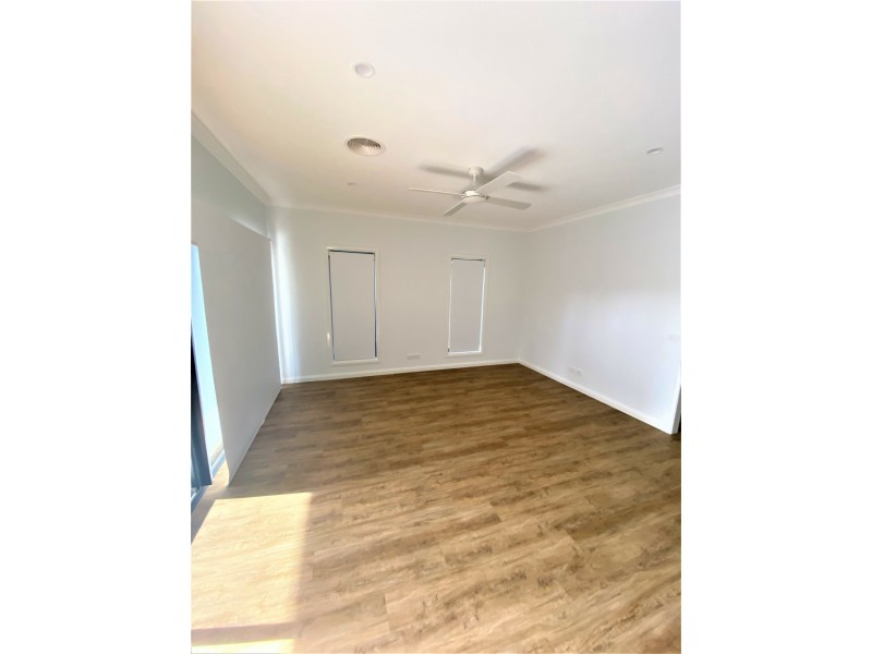 116 Stradbroke Avenue, Swan Hill VIC 3585