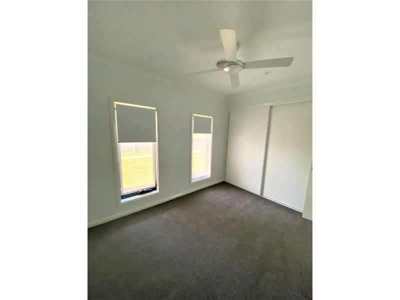 116 Stradbroke Avenue, Swan Hill VIC 3585