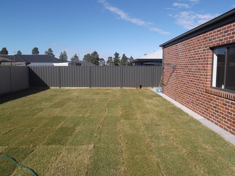 8 Saltbush Drive, Swan Hill VIC 3585