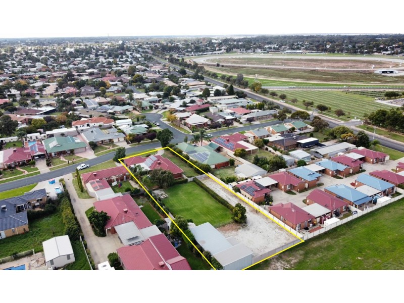 68 Poole Boulevard, Swan Hill VIC 3585