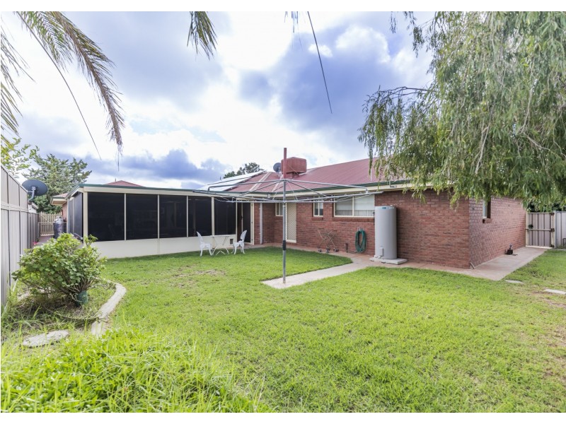 68 Poole Boulevard, Swan Hill VIC 3585
