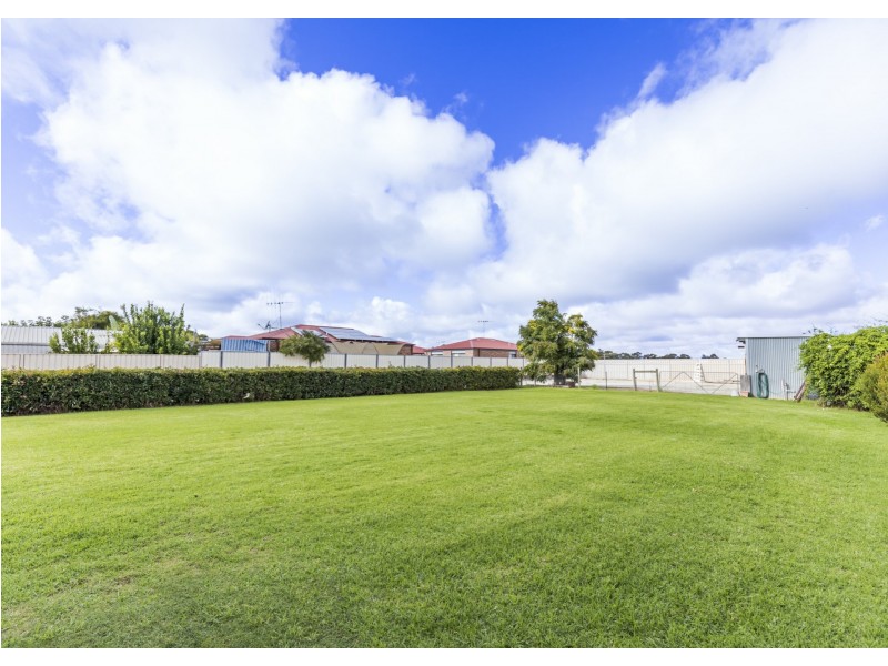 68 Poole Boulevard, Swan Hill VIC 3585