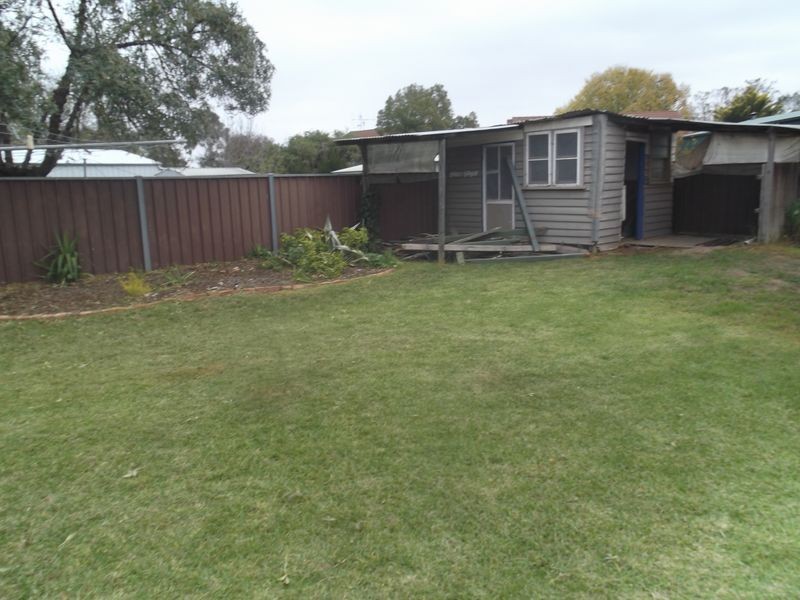 40 Stradbroke Avenue, Swan Hill VIC 3585