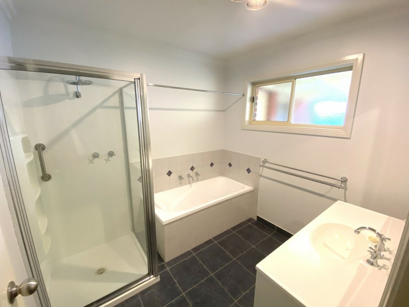 2/17 Naretha Street, Swan Hill VIC 3585