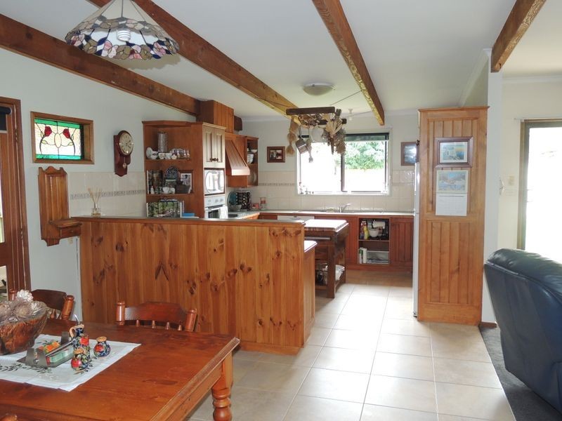 10 Kimberley Avenue, Swan Hill VIC 3585