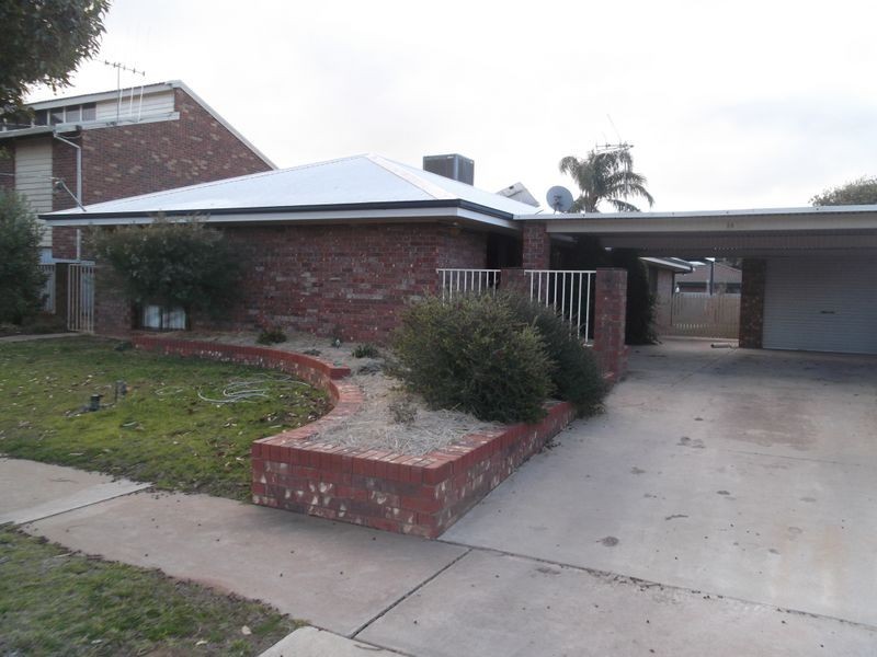 14 Ellwood Court, Swan Hill VIC 3585