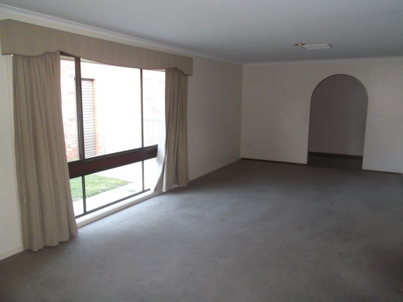 14 Ellwood Court, Swan Hill VIC 3585