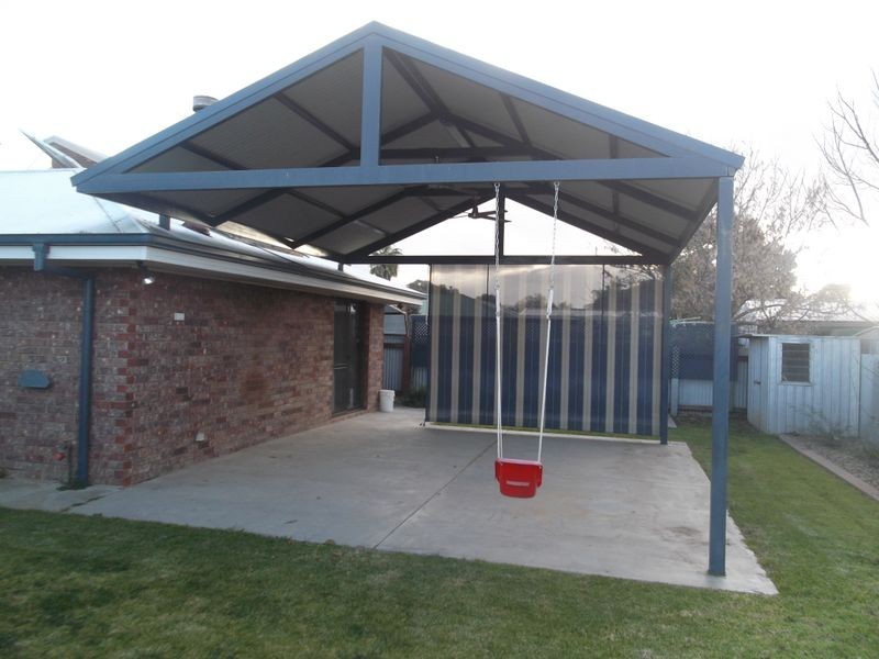 14 Ellwood Court, Swan Hill VIC 3585