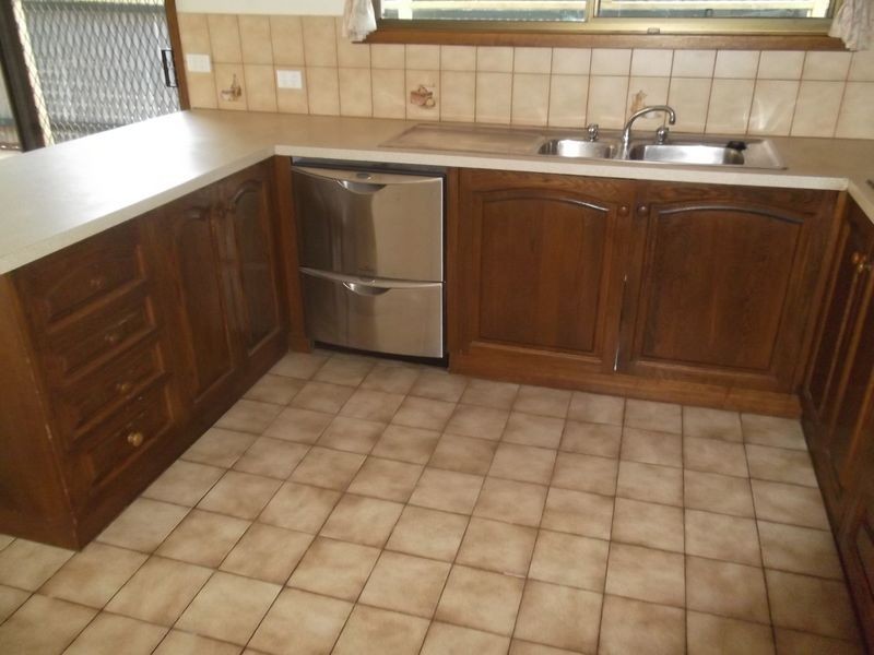 4 Hazel Court, Swan Hill VIC 3585