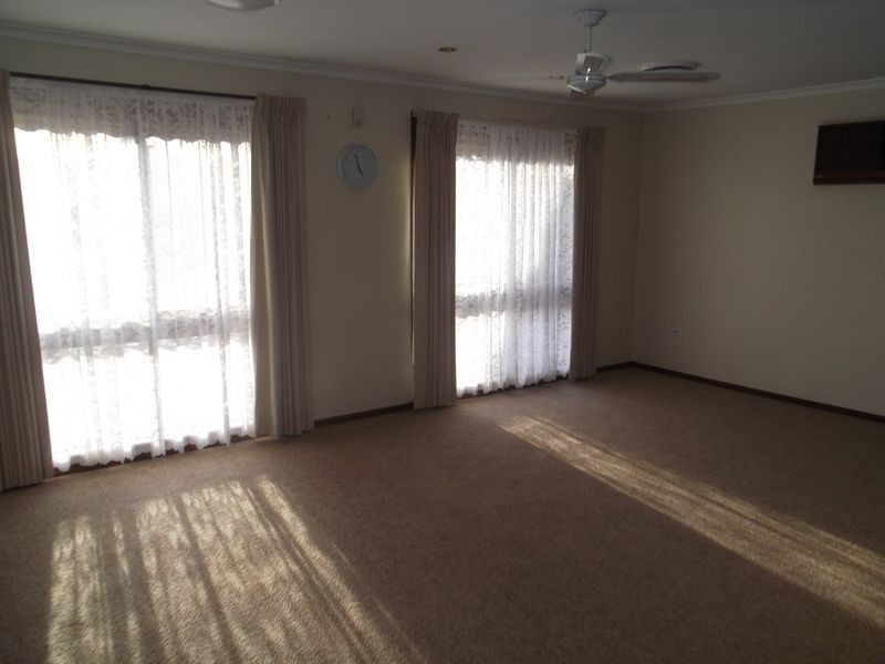 4 Hazel Court, Swan Hill VIC 3585