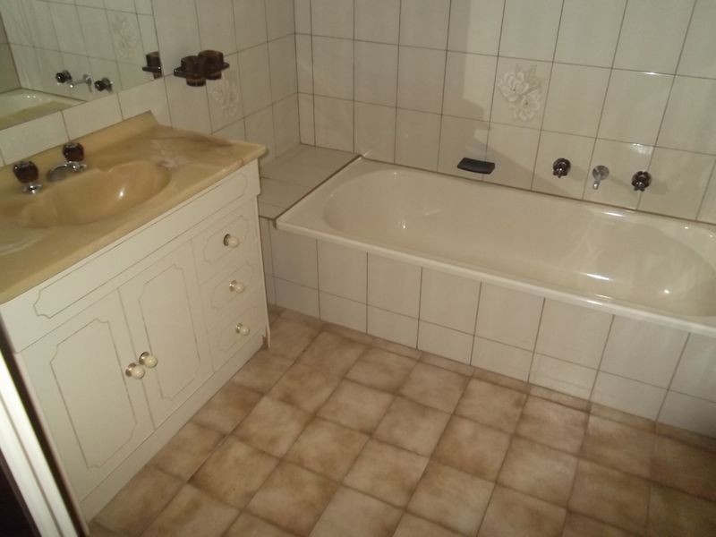 4 Hazel Court, Swan Hill VIC 3585