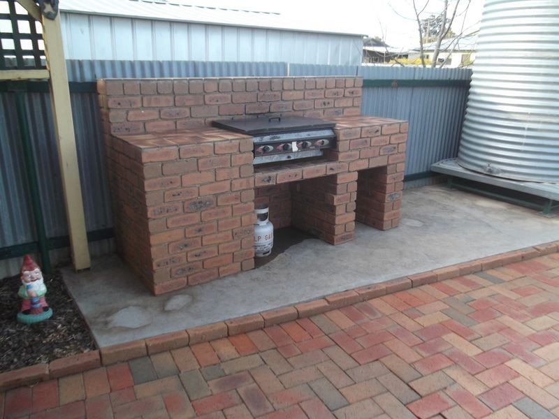 4 Hazel Court, Swan Hill VIC 3585