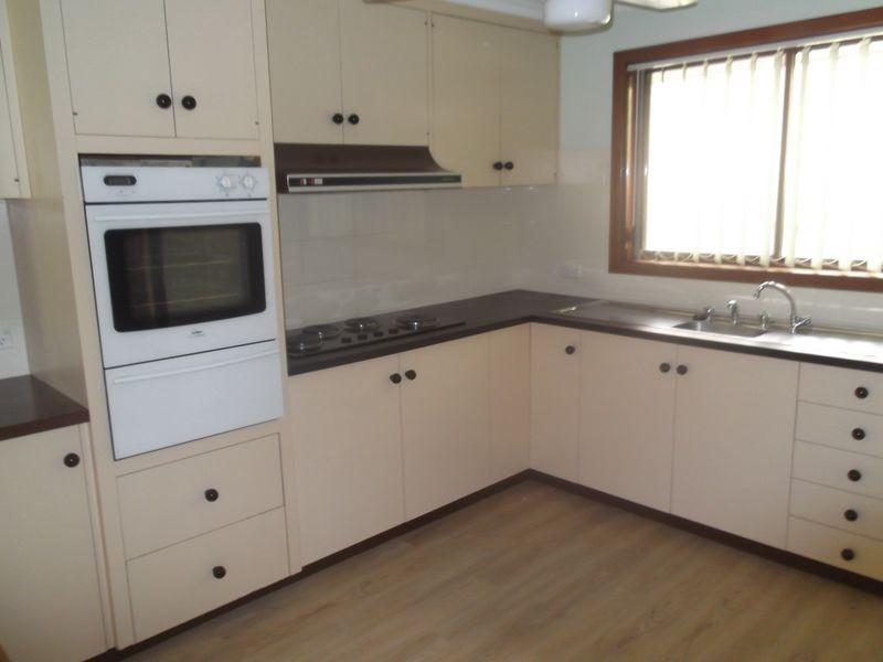 16 Adams Road, Swan Hill VIC 3585