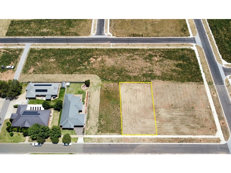 15 Hakea Street, Swan Hill VIC 3585