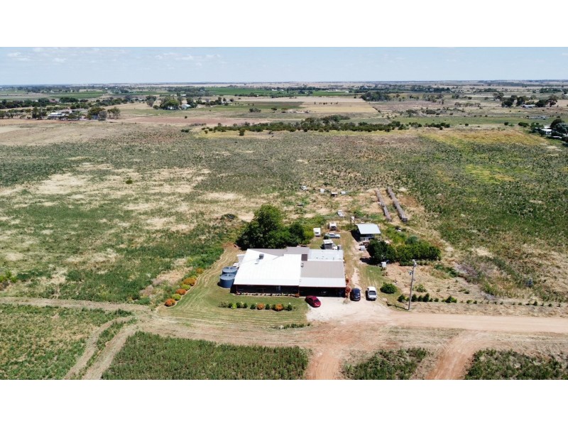 18 Sykes Lane, Nyah West VIC 3595