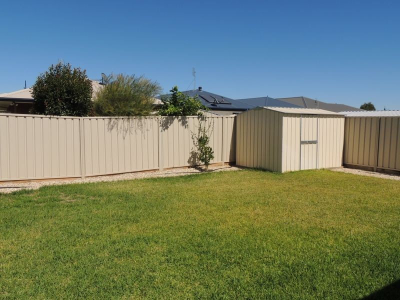 5 Dundas Lane, Swan Hill VIC 3585