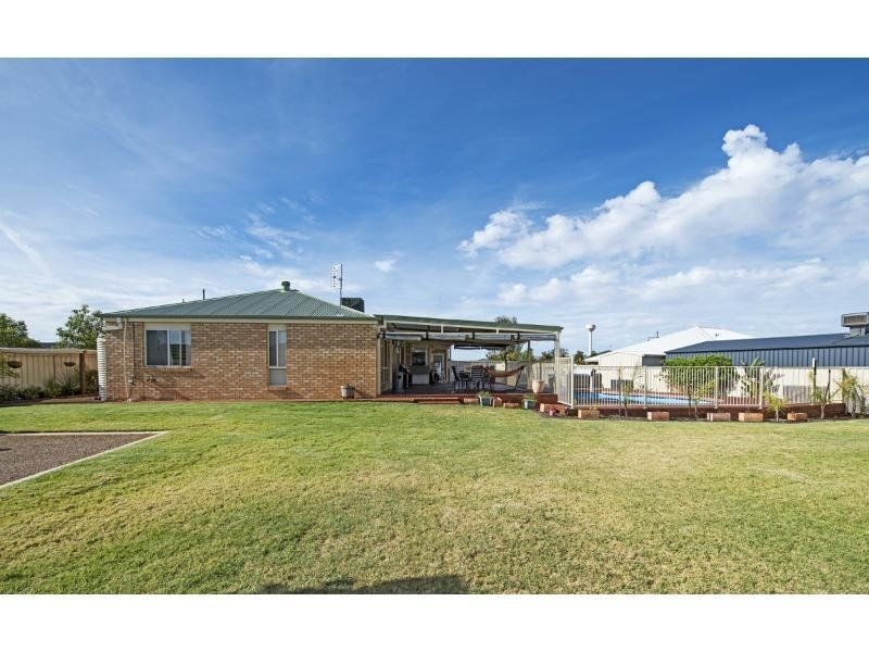 12 Manna Street, Swan Hill VIC 3585