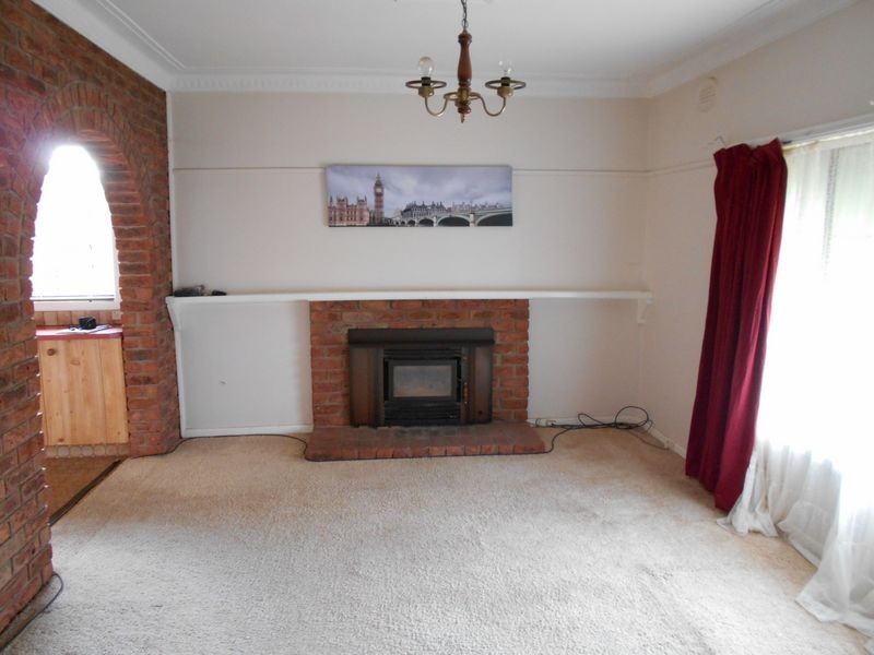 94 Stradbroke Avenue, Swan Hill VIC 3585