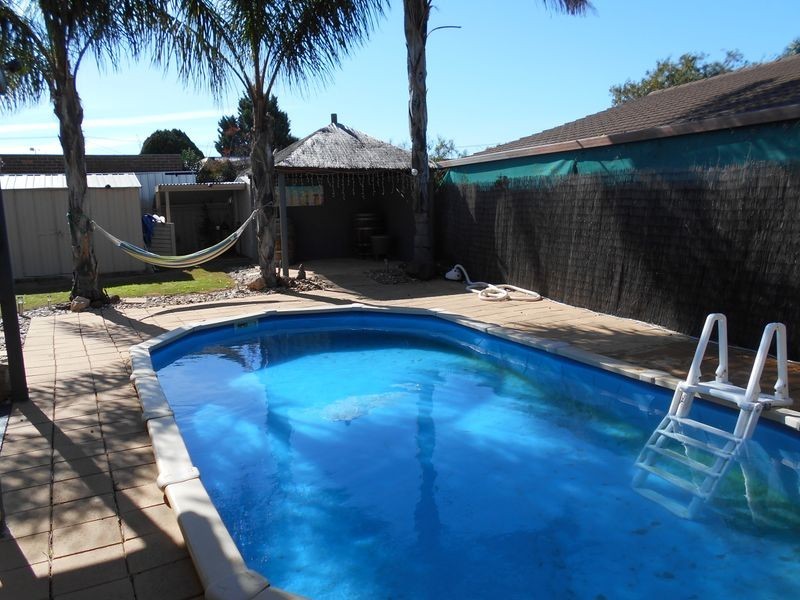 3 Wilkins Grove, Swan Hill VIC 3585