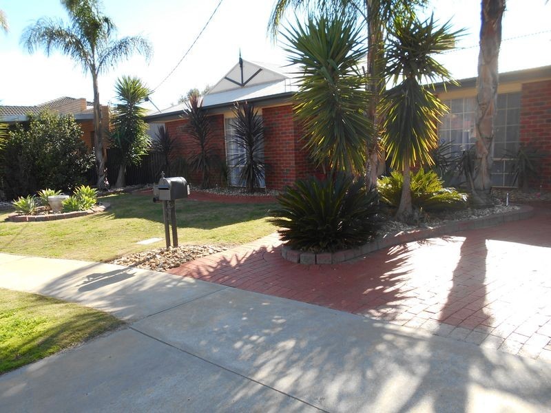 3 Wilkins Grove, Swan Hill VIC 3585