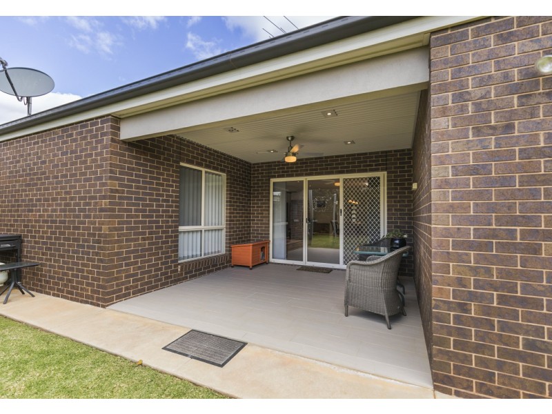 8 Dundas Lane, Swan Hill VIC 3585