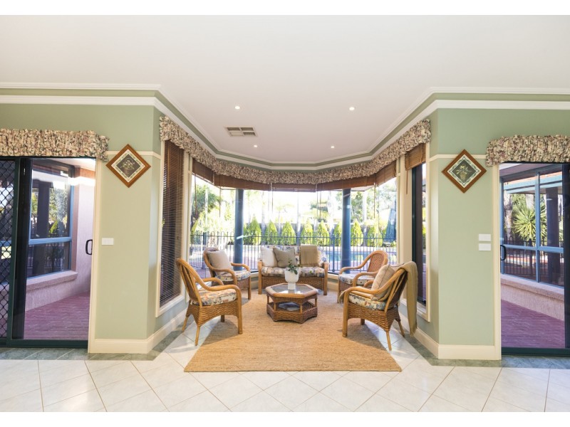 2 Sebastian Close, Swan Hill VIC 3585