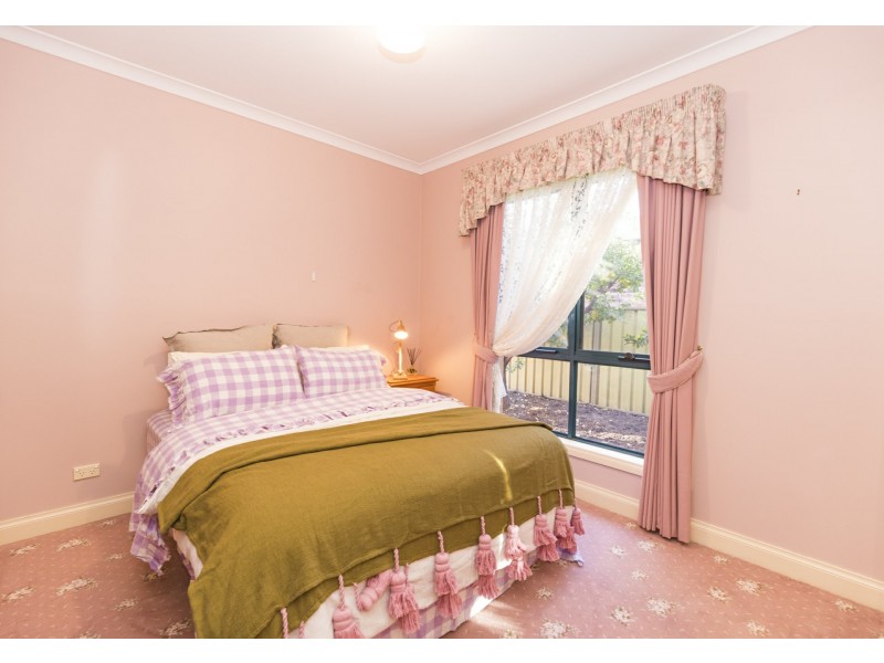 2 Sebastian Close, Swan Hill VIC 3585