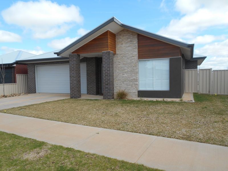 3 Scarlet Street, Swan Hill VIC 3585