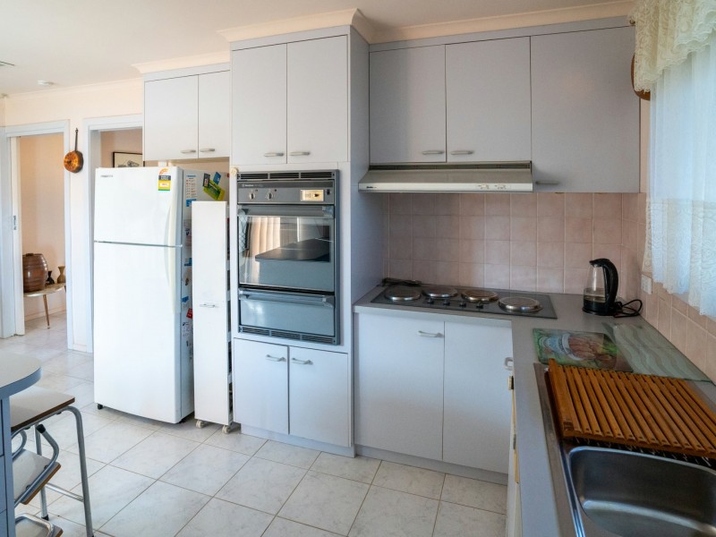 24 Wilkins Grove, Swan Hill VIC 3585