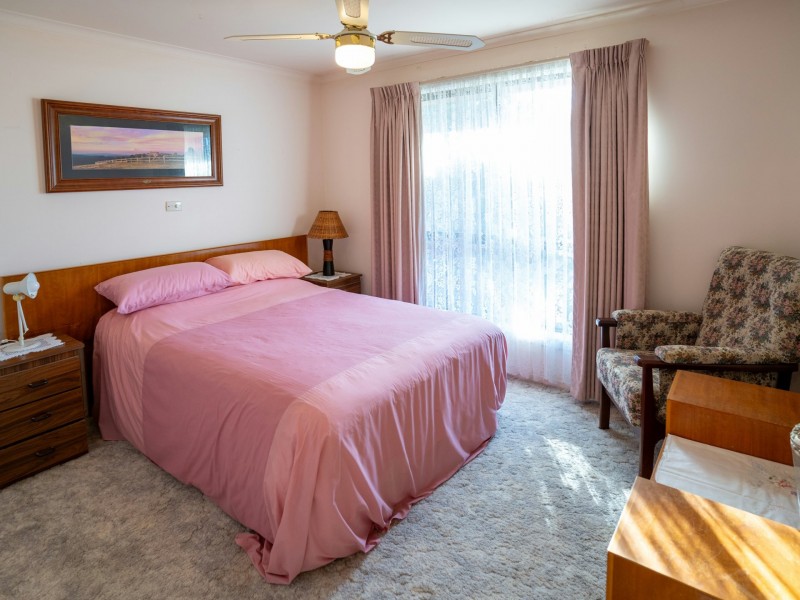 24 Wilkins Grove, Swan Hill VIC 3585