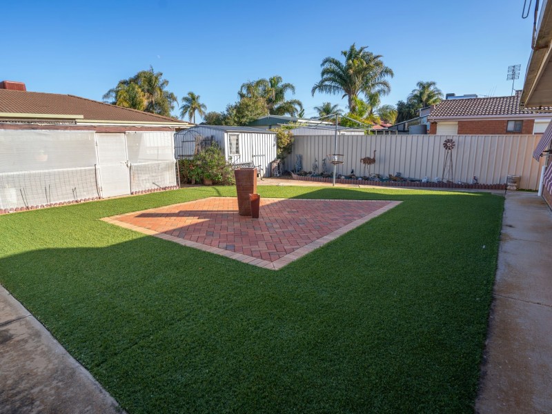 24 Wilkins Grove, Swan Hill VIC 3585