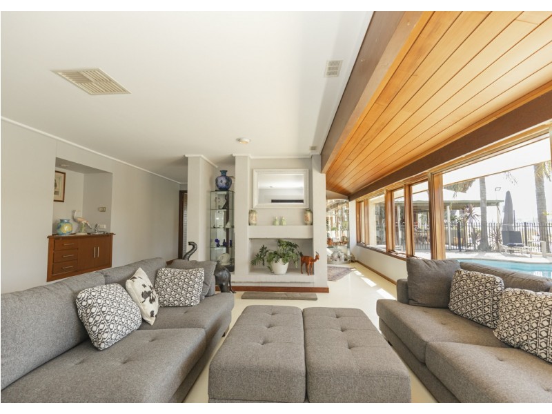 57 Douglas Road, Swan Hill VIC 3585